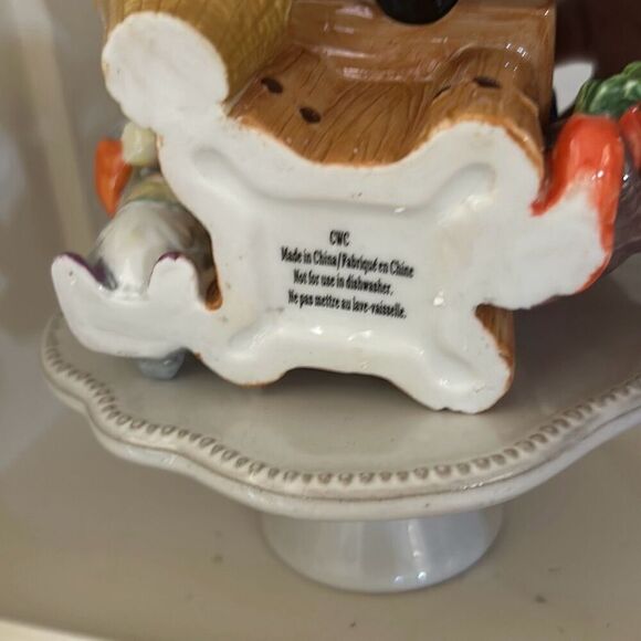 Large Easter Bunny Trinket Box - Picture 7 of 9